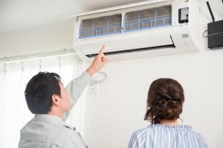 丁寧迅速！高圧洗浄機を使用した天井埋め込みエアコンクリーニング！