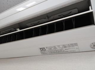 スッキリ！サッパリ！フィルター自動清掃エアコンクリーニング