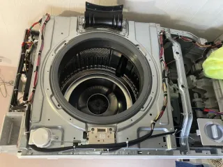 【ドラム式洗濯機分解洗浄】◆乾燥不良◆排水詰まり◆落下物等ご相談ください