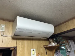 お客様の大切なエアコンを丁寧に洗剤します！