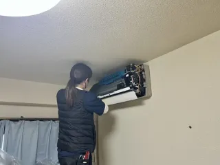 広島市【女性スタッフで安心】エアコンクリーニング　ノーマル専用！