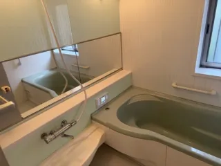 水垢・湯垢を丁寧に洗浄する浴室クリーニング