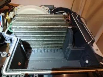 パナソニックドラム式洗濯乾燥機(NA-VX9900)、分解清掃 - テイユー株式