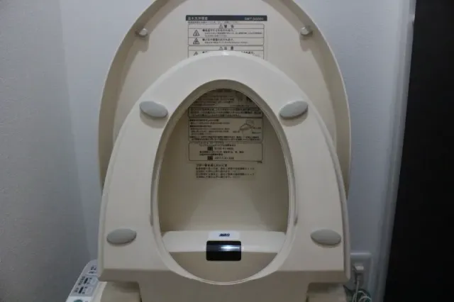 水戸市・ひたちなか市 トイレクリーニング｜便器・床・壁まで丁寧に除菌仕上げ