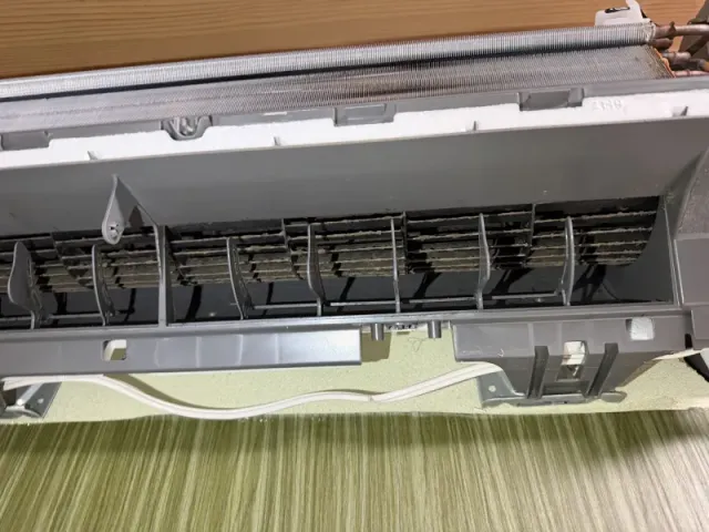 ★おうちにプロ新規出店大特価※10件限定料金★エアコンクリーニング★の作業前