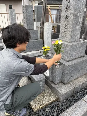 遠方などのお墓参り代行、墓石簡易清掃
