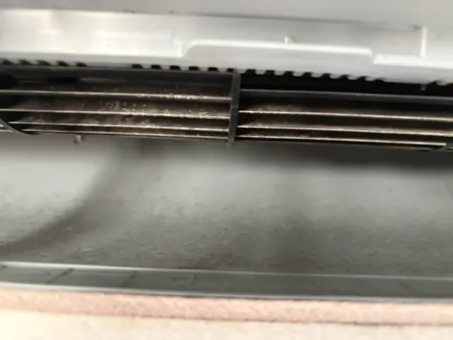 【防カビコーティング付き】エアコンクリーニング！の作業前
